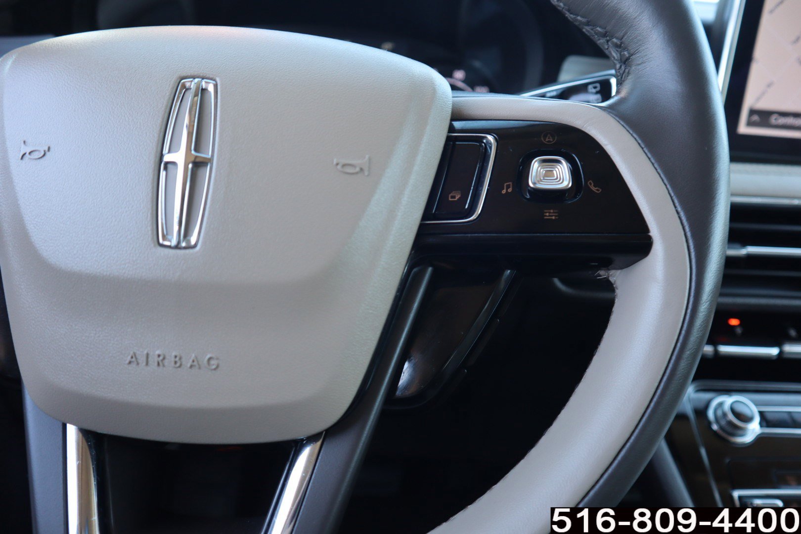 Used 2022 Lincoln Corsair AWD w/ Premium Package image 22