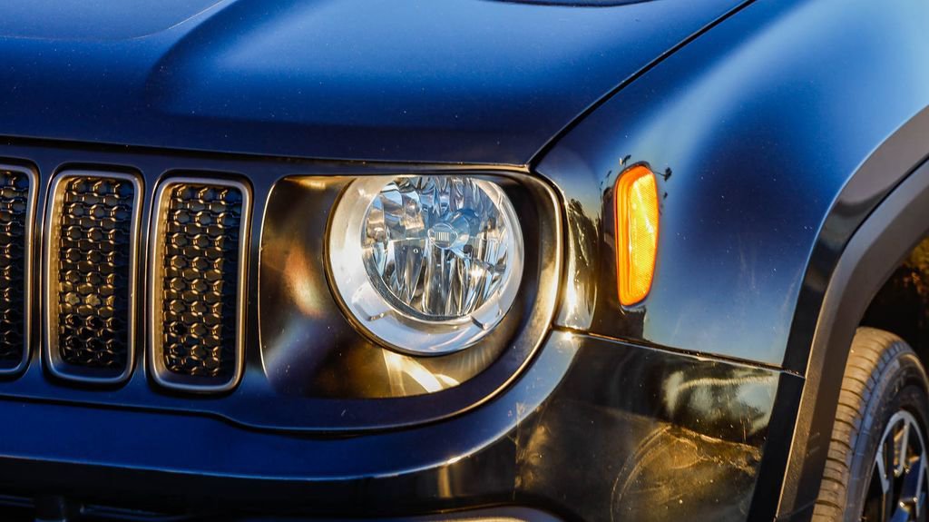 Certified 2023 Jeep Renegade Trailhawk image 5