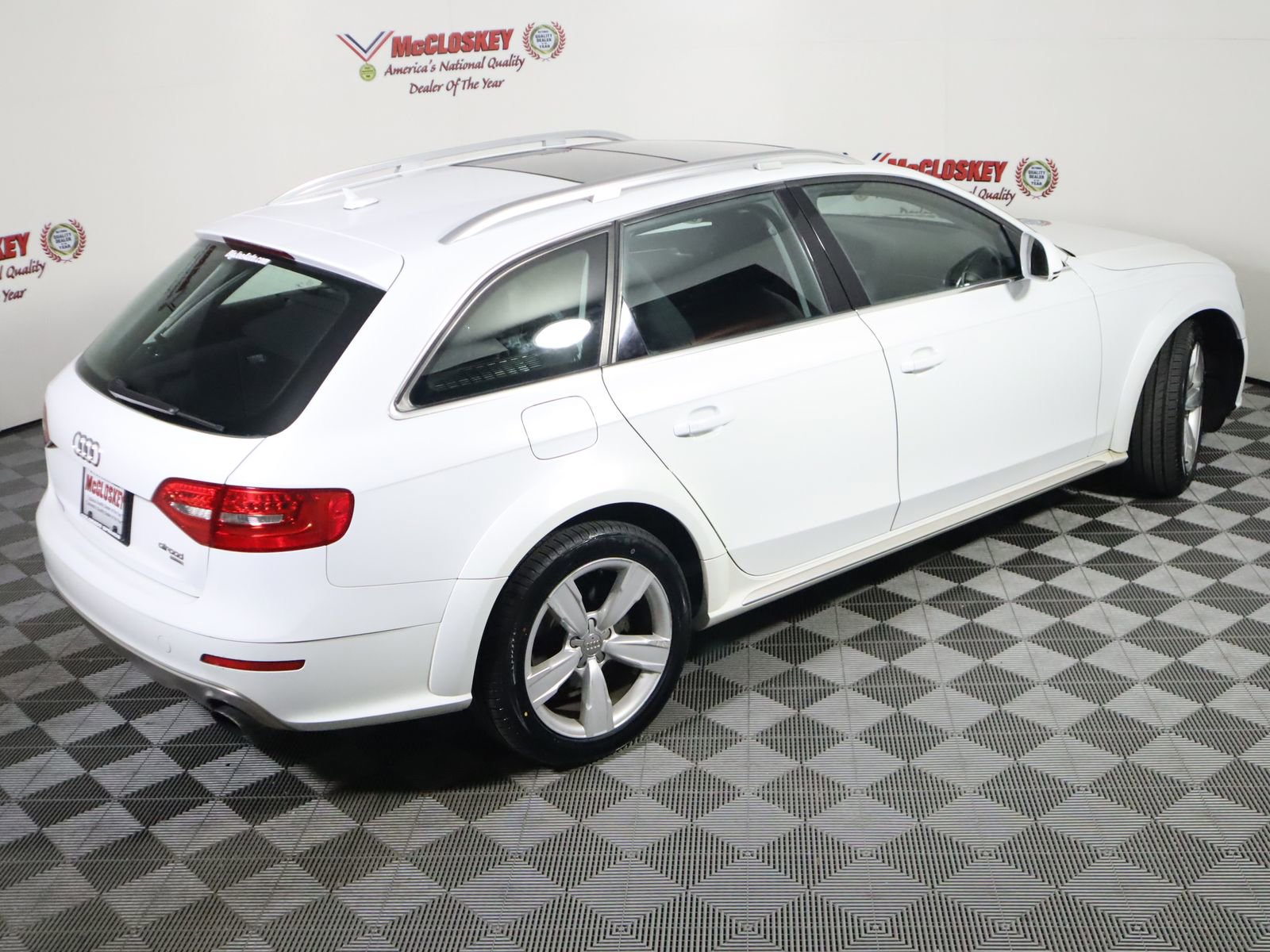 Used 2014 Audi A4 Premium w/ Lighting Package AWD/4WD image 4
