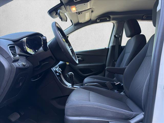 Used 2020 Chevrolet Trax LT AWD/4WD image 10