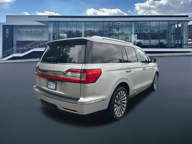 Used 2019 Lincoln Navigator Reserve AWD/4WD image 8
