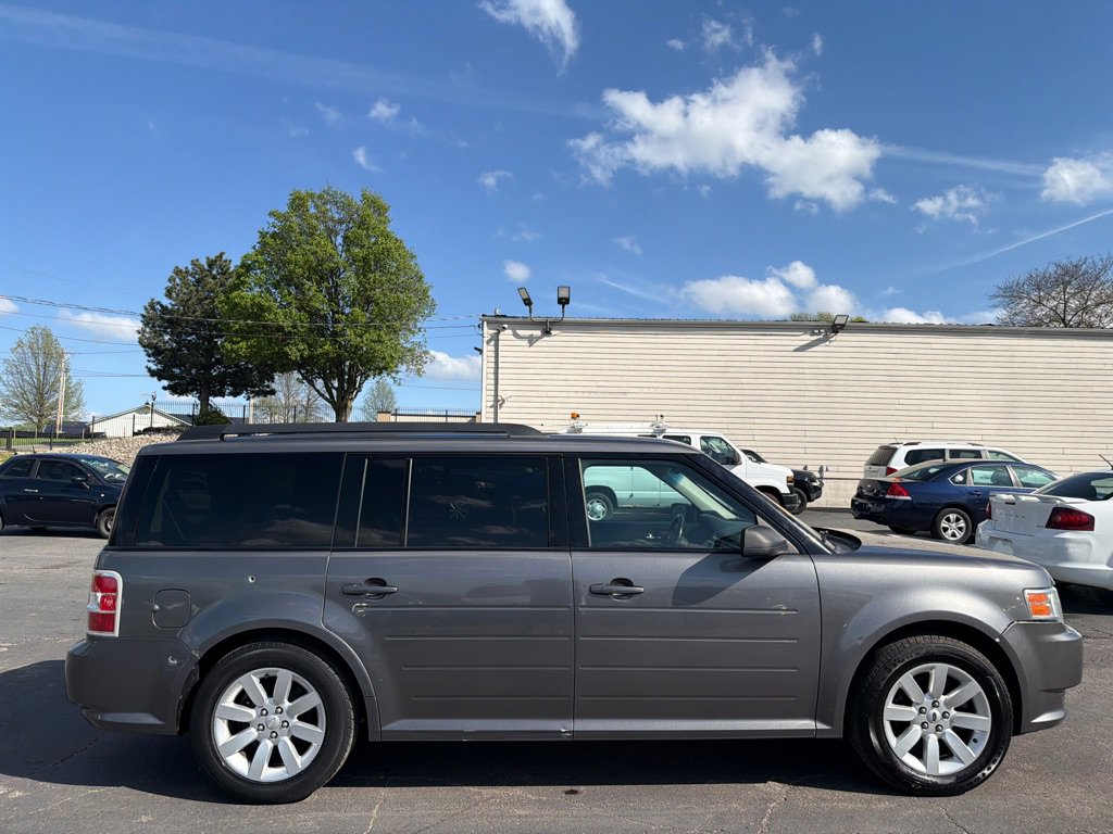 Used 2009 Ford Flex SE FWD image 5