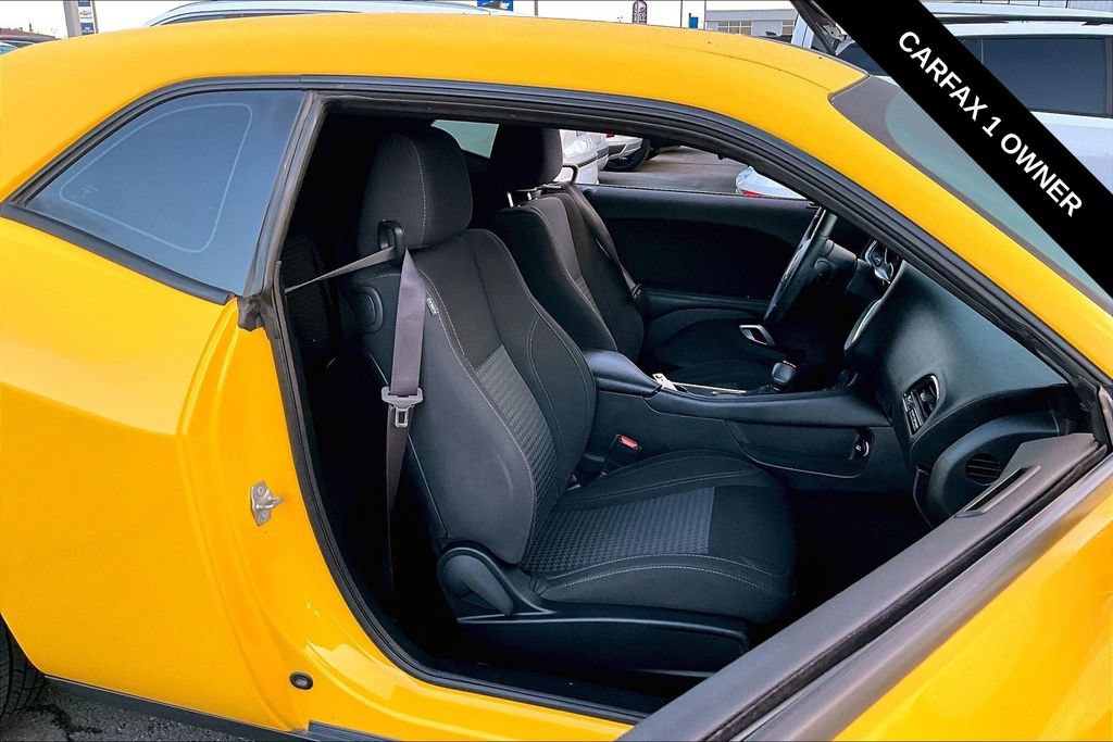 Used 2018 Dodge Challenger SXT w/ Blacktop Package RWD image 25
