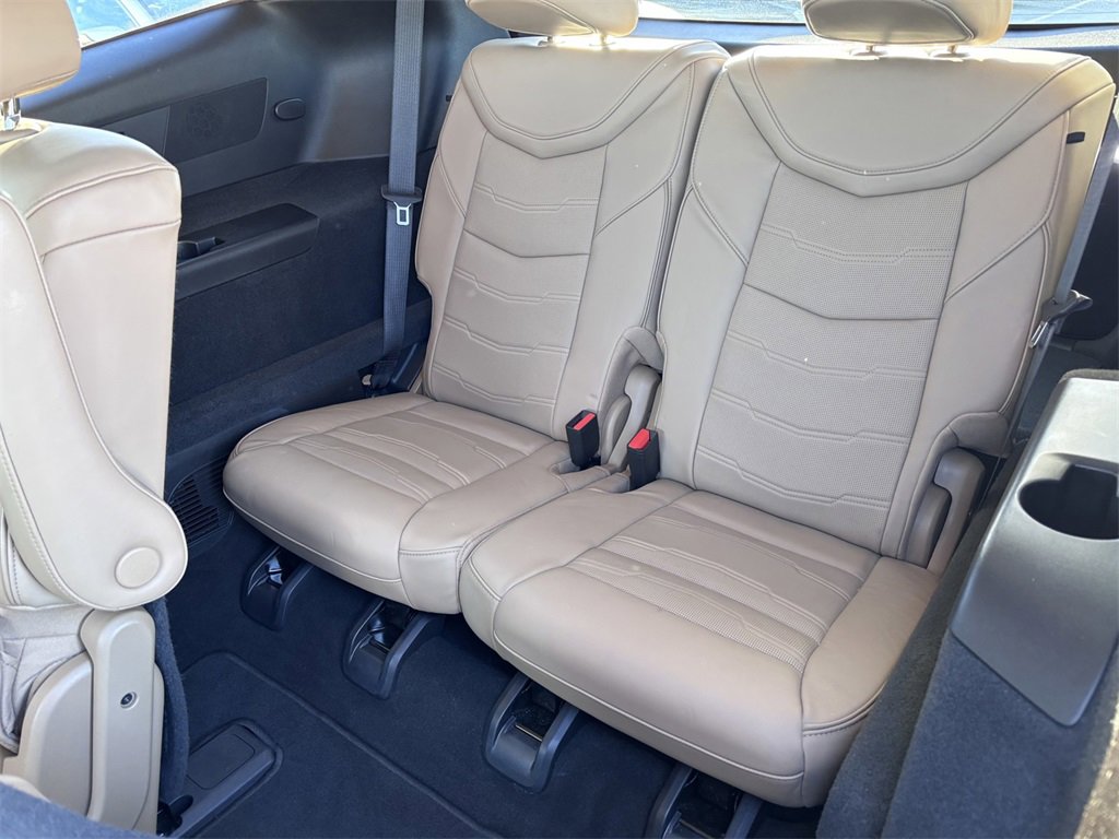 Used 2023 Cadillac XT6 Sport w/ Platinum Package image 12