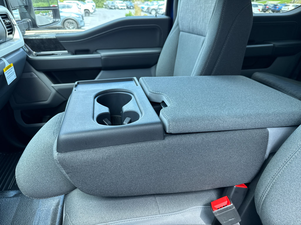 New 2026 Ford F250 XLT w/ XLT Premium Package AWD/4WD image 6