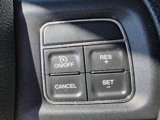 Used 2017 RAM 2500 SLT AWD/4WD image 16