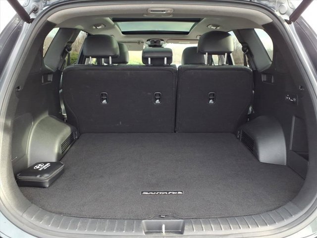 Used 2023 Hyundai Santa Fe Limited image 29