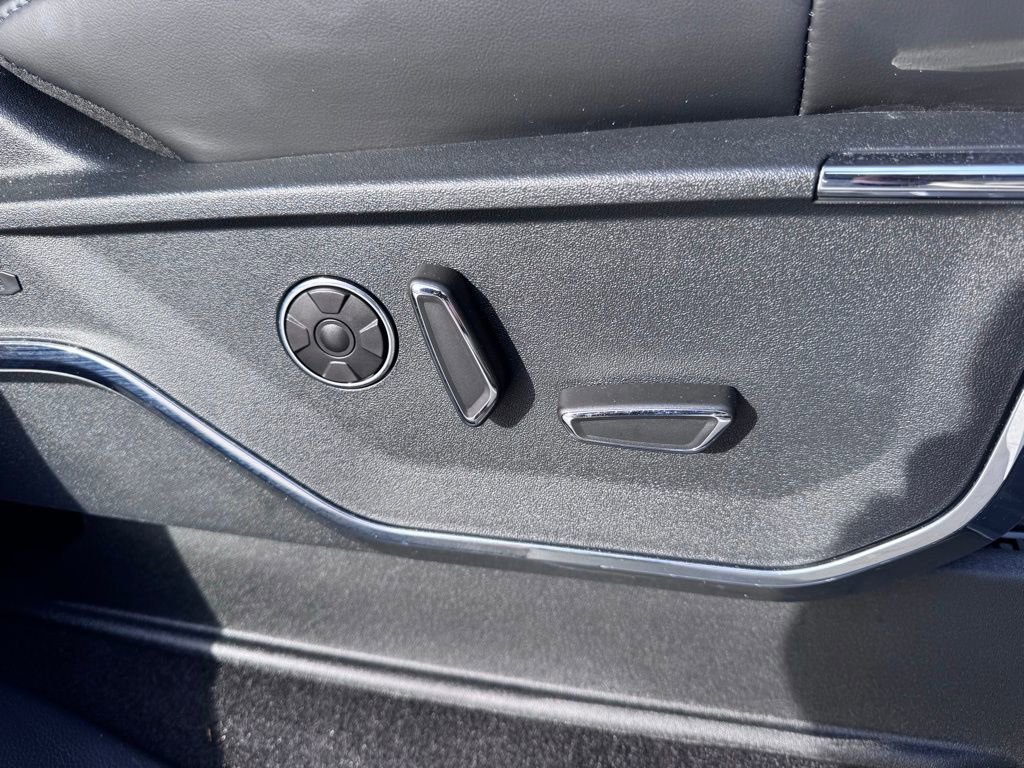 Used 2025 Ford F150 Platinum w/ Equipment Group 702A High image 28