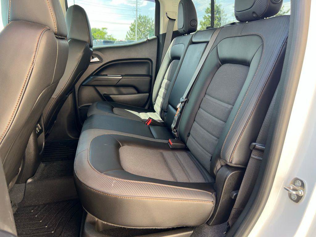 Used 2022 GMC Canyon AT4 image 27