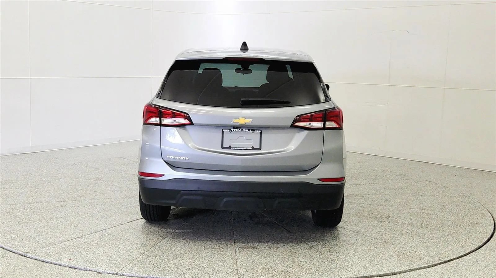 Used 2023 Chevrolet Equinox LS w/ LS Convenience Package FWD image 6
