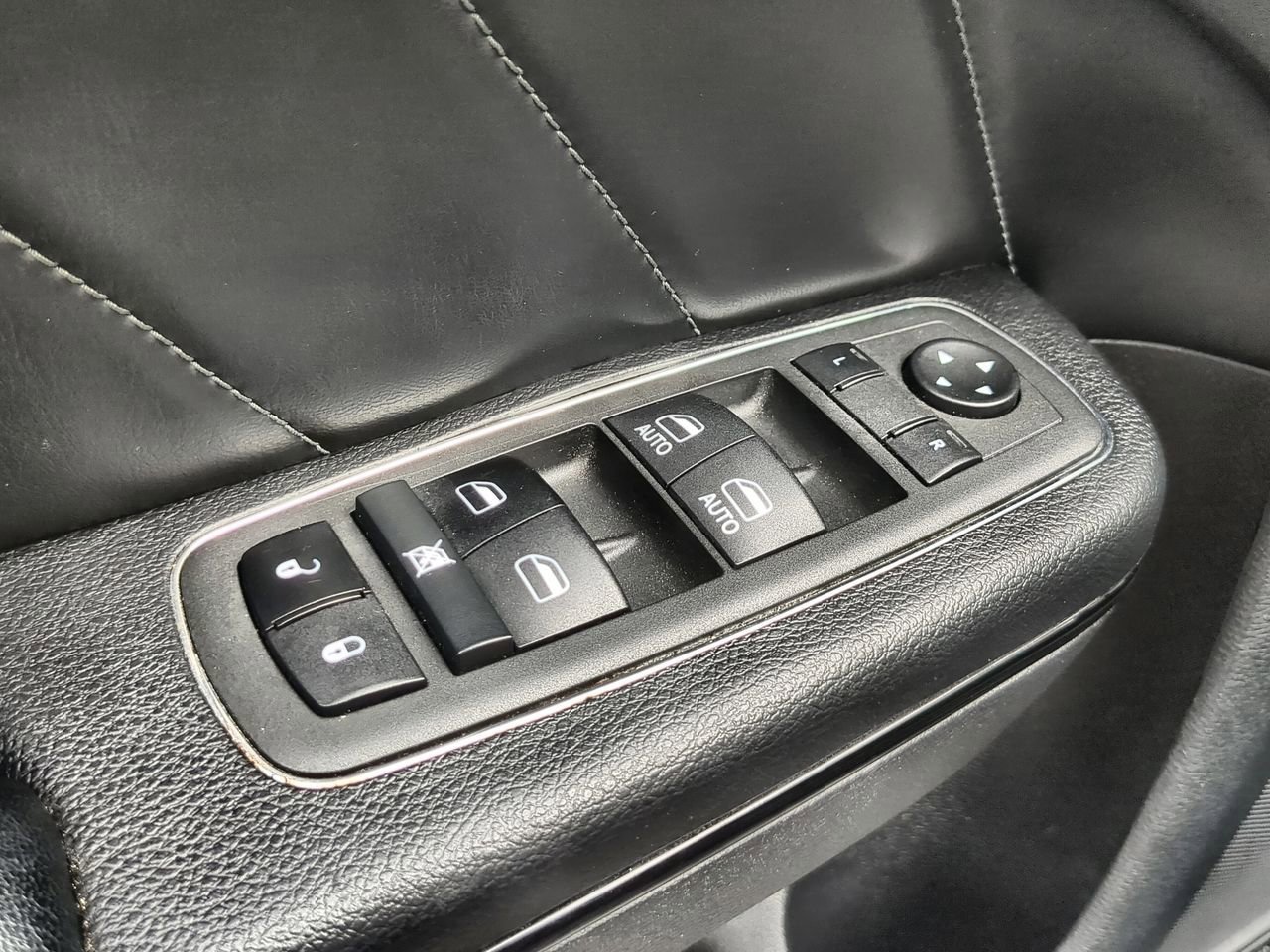 Used 2022 Dodge Charger GT w/ Plus Group RWD image 23