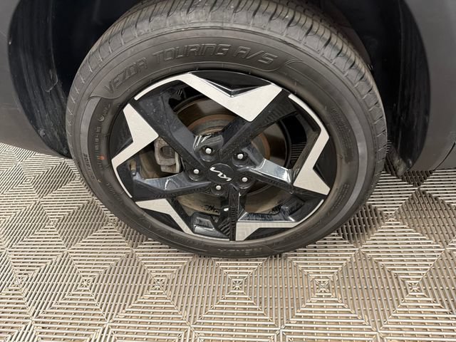 Certified 2025 Kia Seltos S AWD/4WD image 31