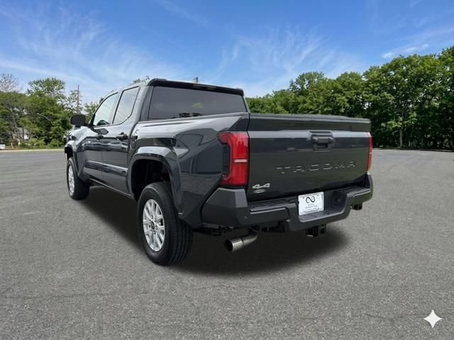 Used 2025 Toyota Tacoma SR w/ SR Upgrade Package AWD/4WD image 6
