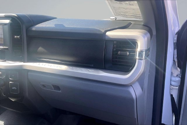 Used 2026 Ford F350 XLT RWD image 16
