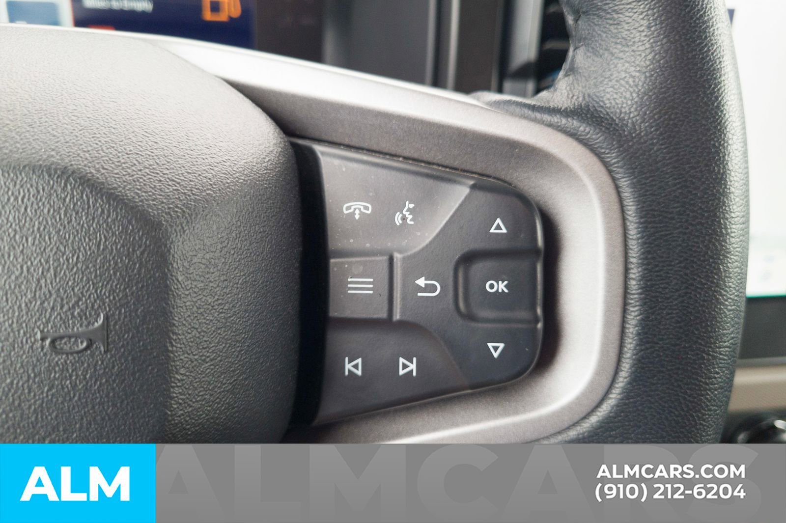 Used 2023 Ford Bronco Wildtrak image 29