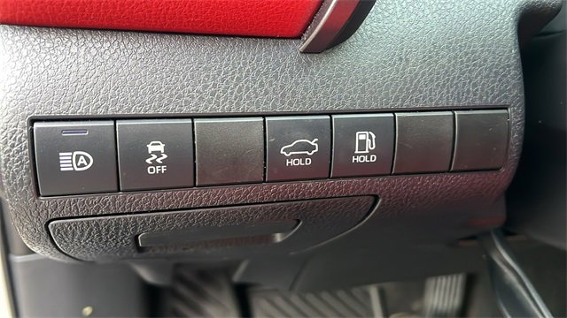 Used 2019 Toyota Camry XSE image 18