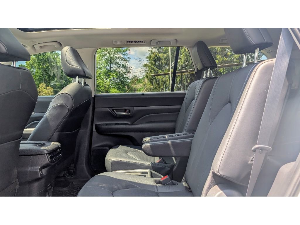 Used 2024 Toyota Grand Highlander Limited image 18