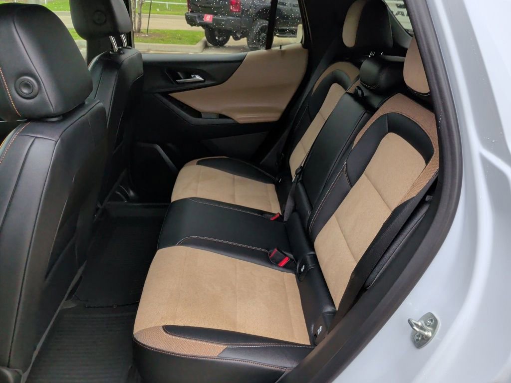 Used 2026 Chevrolet Equinox ACTIV w/ Convenience Package III image 34