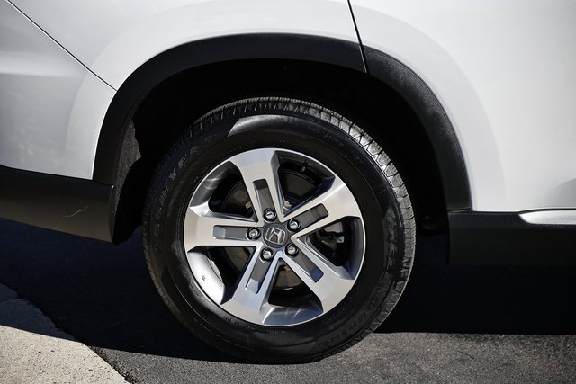 Used 2025 Honda Pilot EX-L image 12