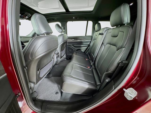 New 2025 Jeep Grand Cherokee Limited w/ Luxury Tech Group II image 28