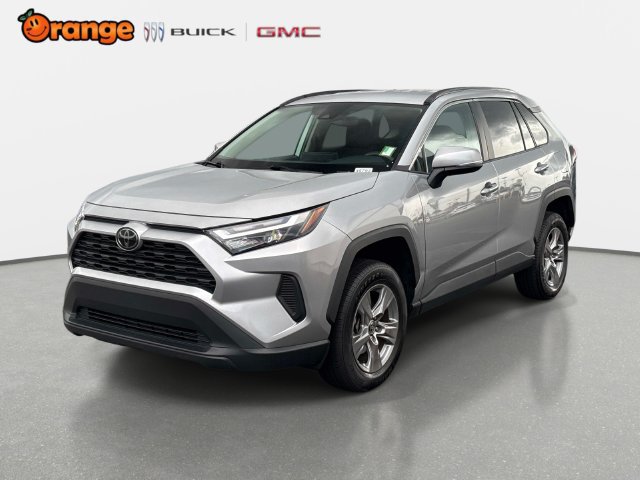 Used 2025 Toyota RAV4 XLE FWD image 7
