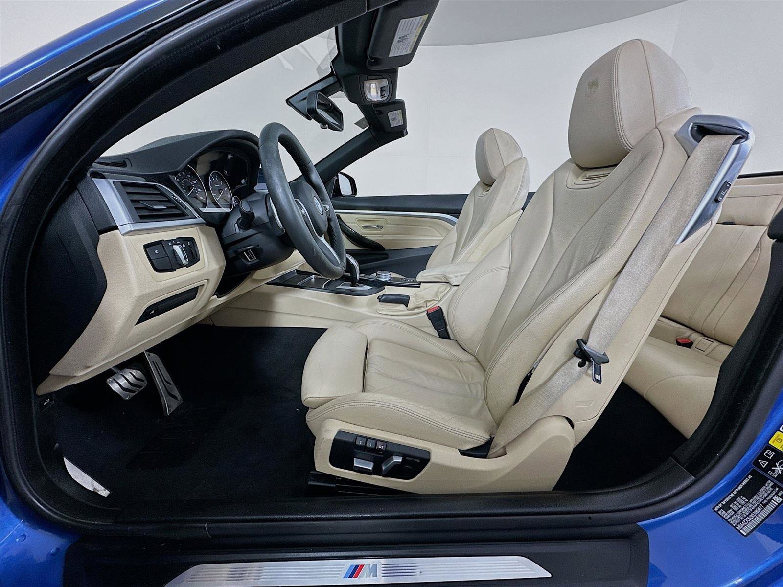 Used 2019 BMW 430i xDrive Convertible w/ M Sport Package image 21