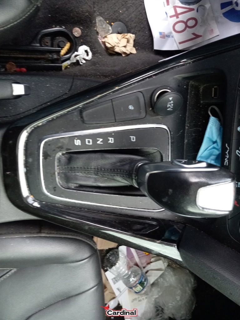 Used 2018 Ford Focus Titanium w/ Titanium Technology Package image 32