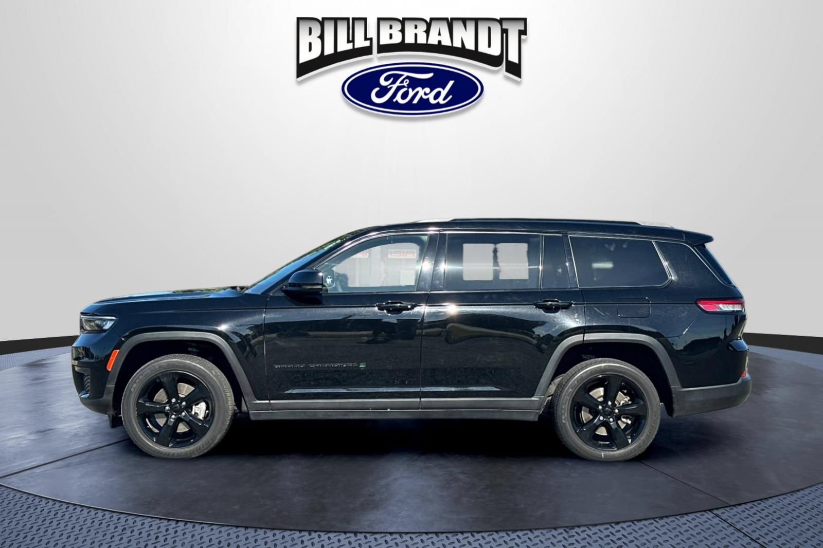 Used 2023 Jeep Grand Cherokee L Laredo AWD/4WD image 6