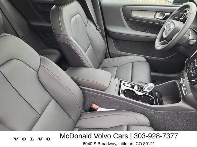 New 2026 Volvo XC40 B5 Ultra w/ Climate Package AWD/4WD image 17