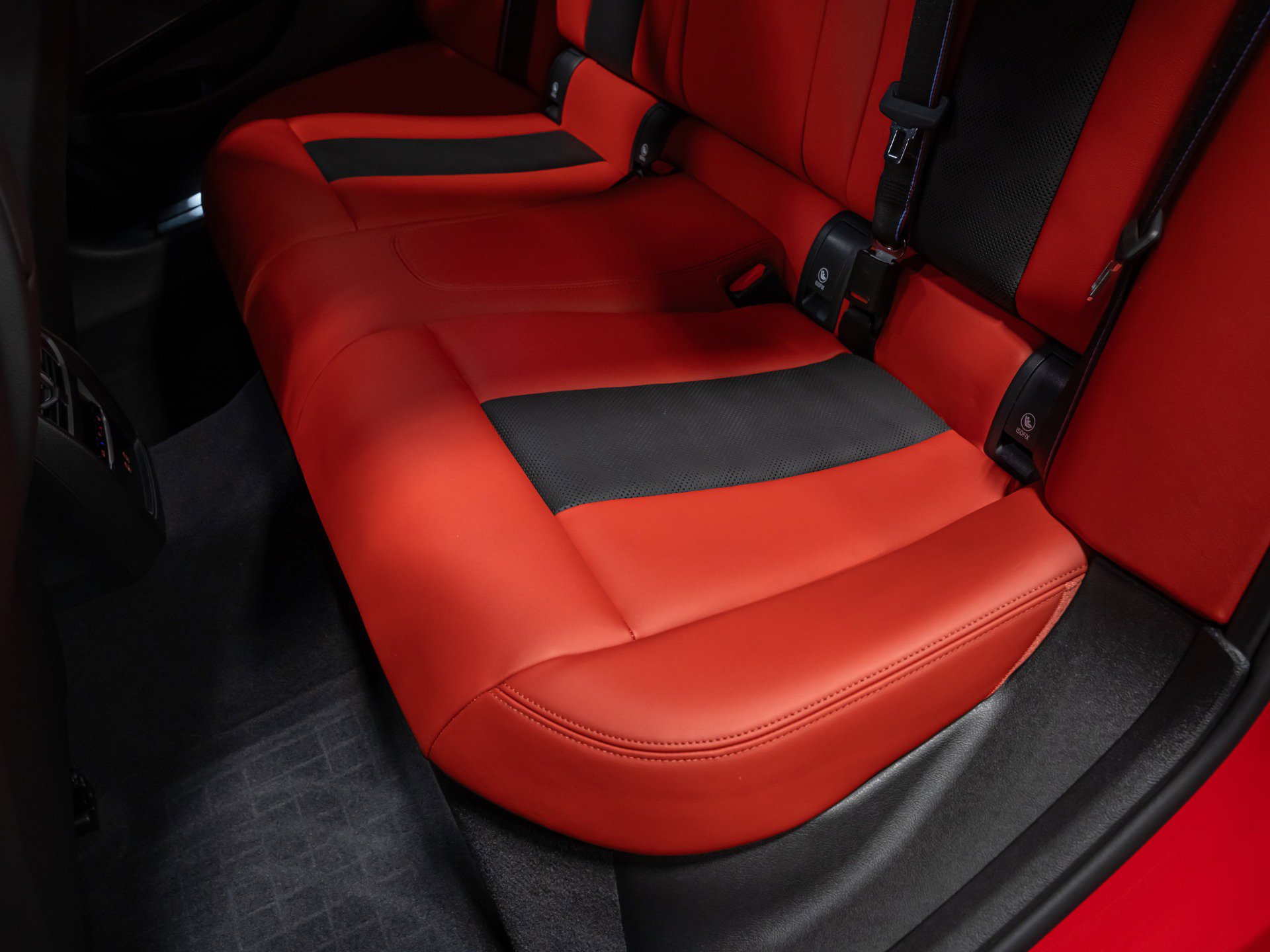 Used 2025 BMW M3 Competition w/ M Carbon Exterior Package image 74