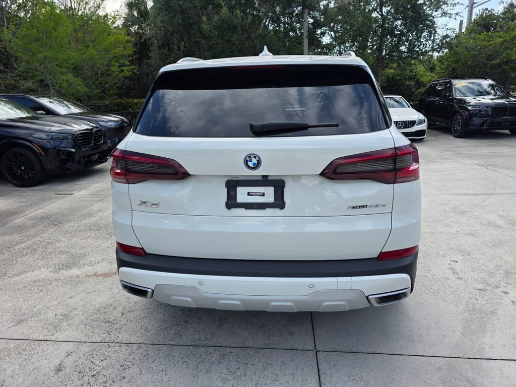 Certified 2023 BMW X5 xDrive45e w/ Executive Package AWD/4WD image 5
