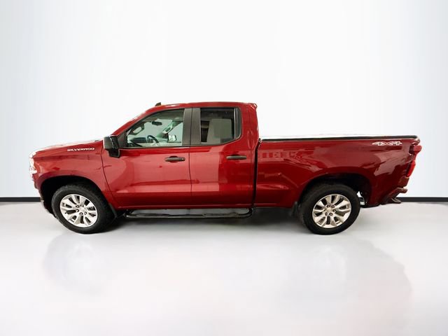 Used 2019 Chevrolet Silverado 1500 Custom w/ Custom Value Package AWD/4WD image 9