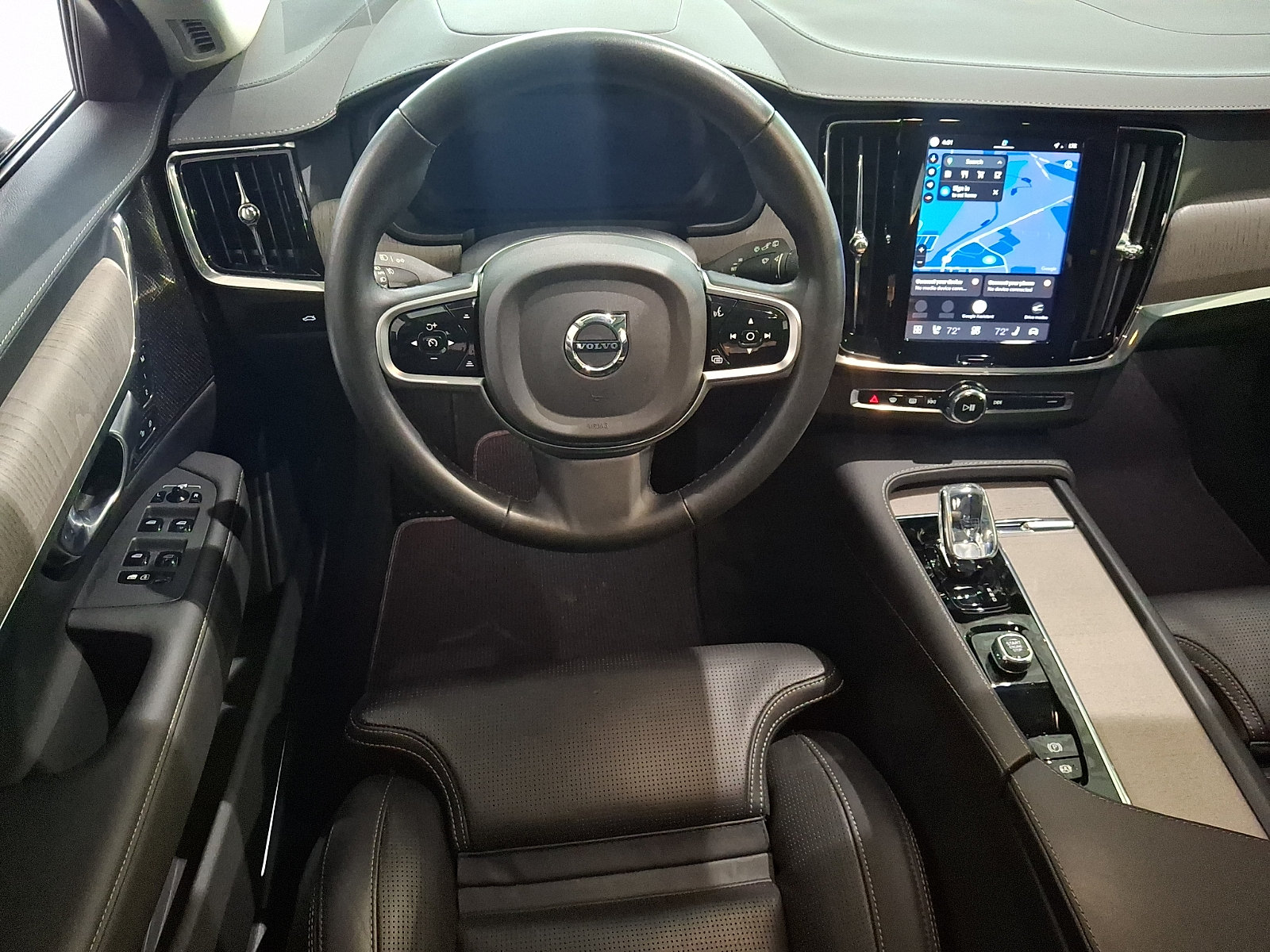 Used 2025 Volvo V90 B6 Cross Country Ultra AWD/4WD image 10
