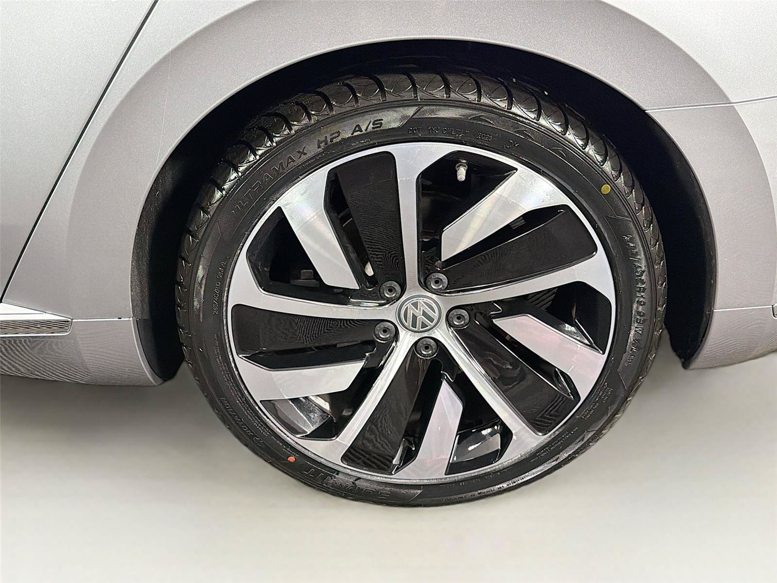 Used 2019 Volkswagen Arteon SEL Premium AWD/4WD image 34