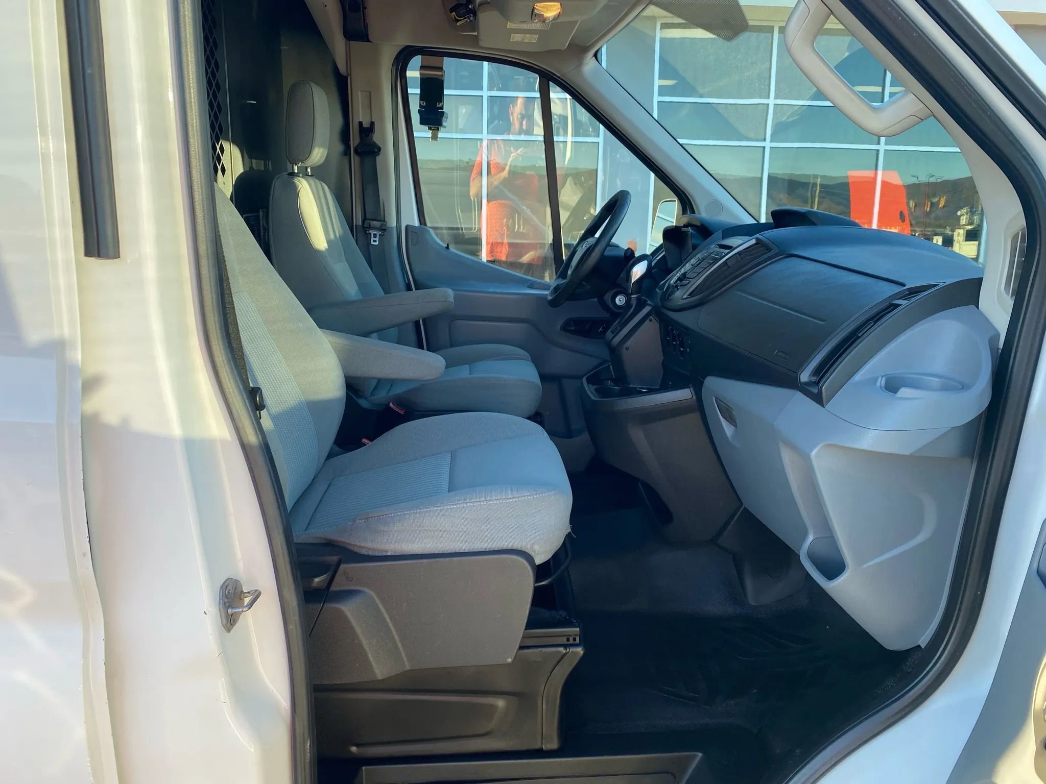 Used 2015 Ford Transit 250 148 High Roof Extended RWD image 17