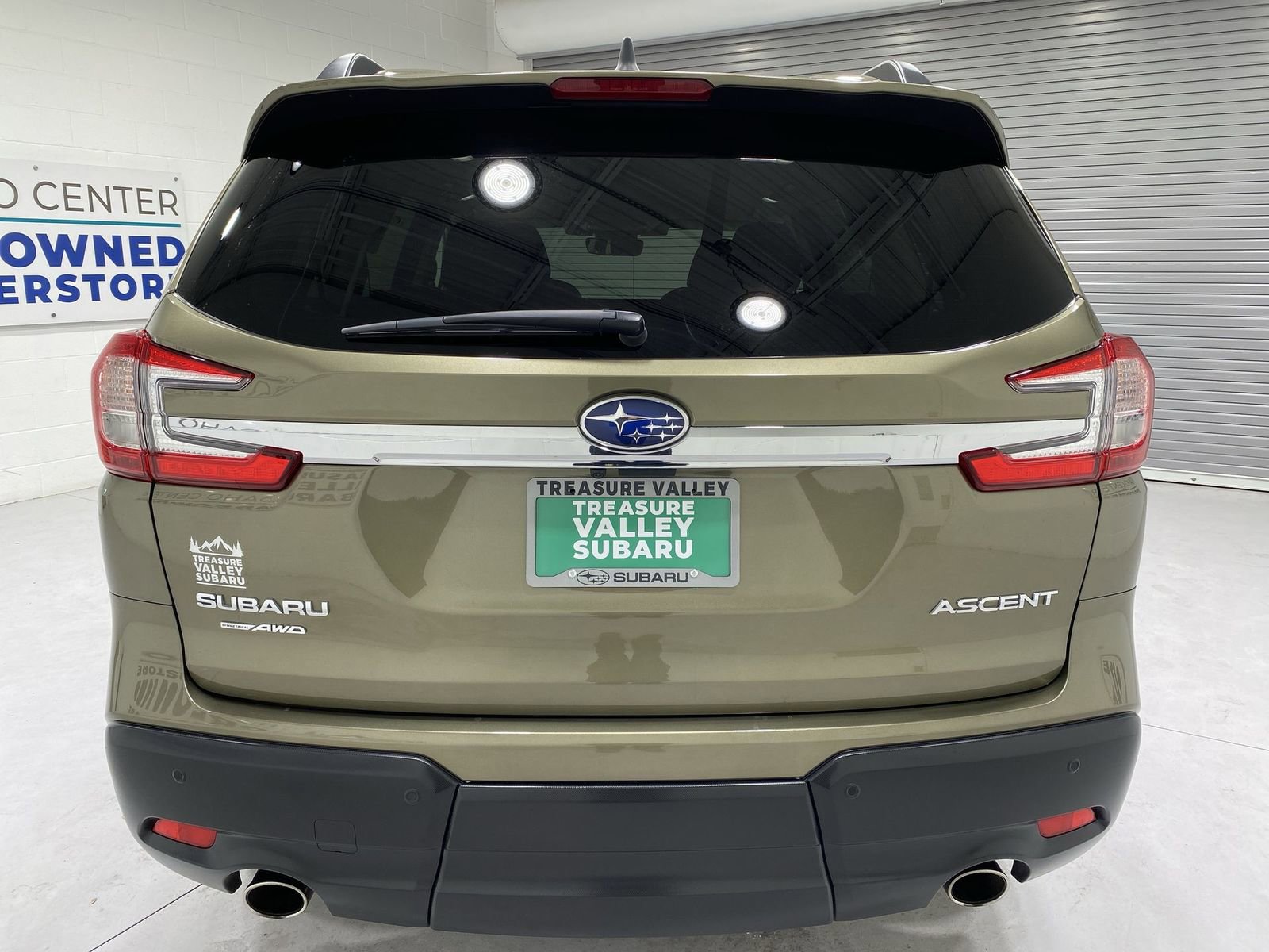 Certified 2025 Subaru Ascent Premium AWD/4WD image 7