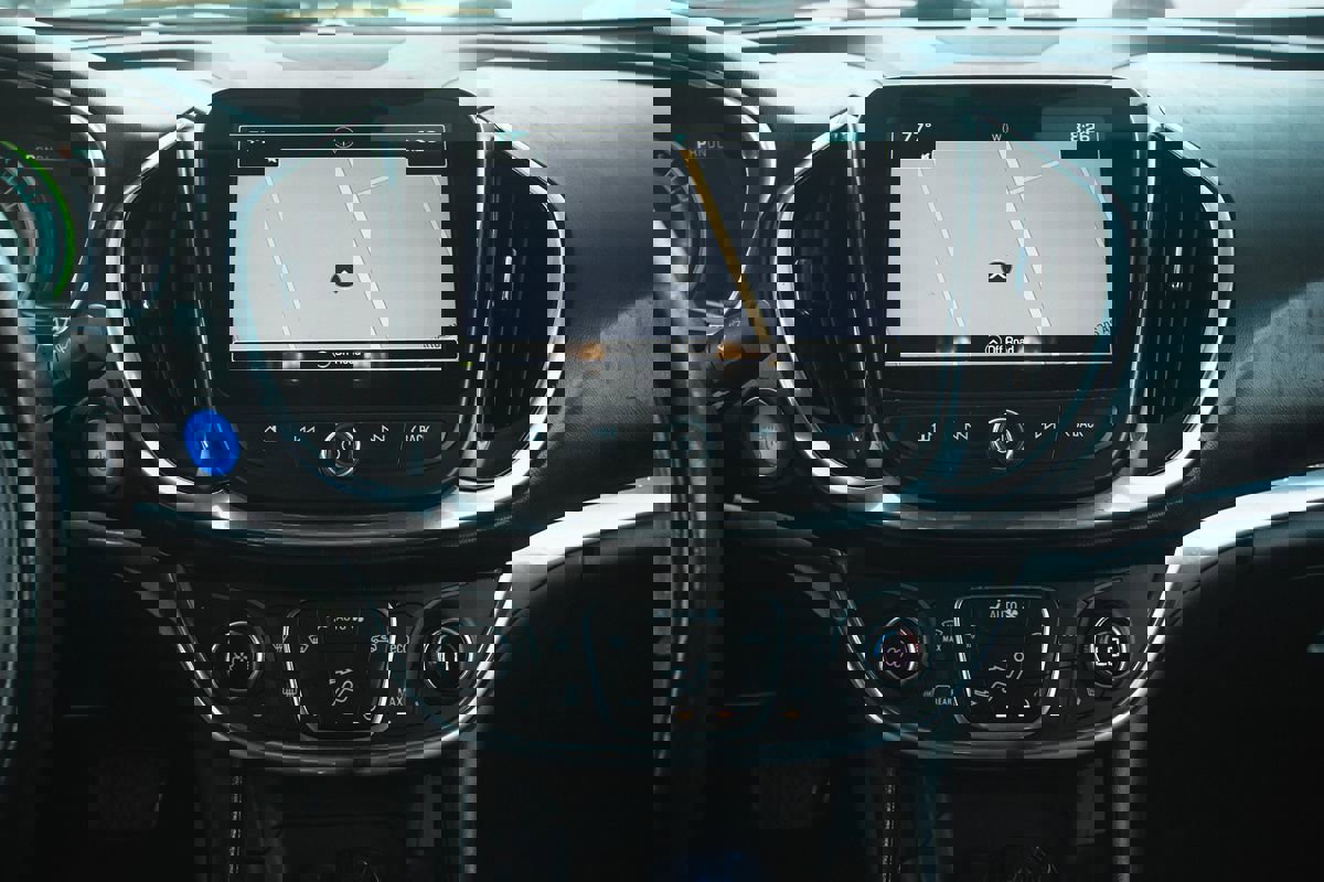 Used 2016 Chevrolet Volt Premier w/ Driver Confidence Package image 18