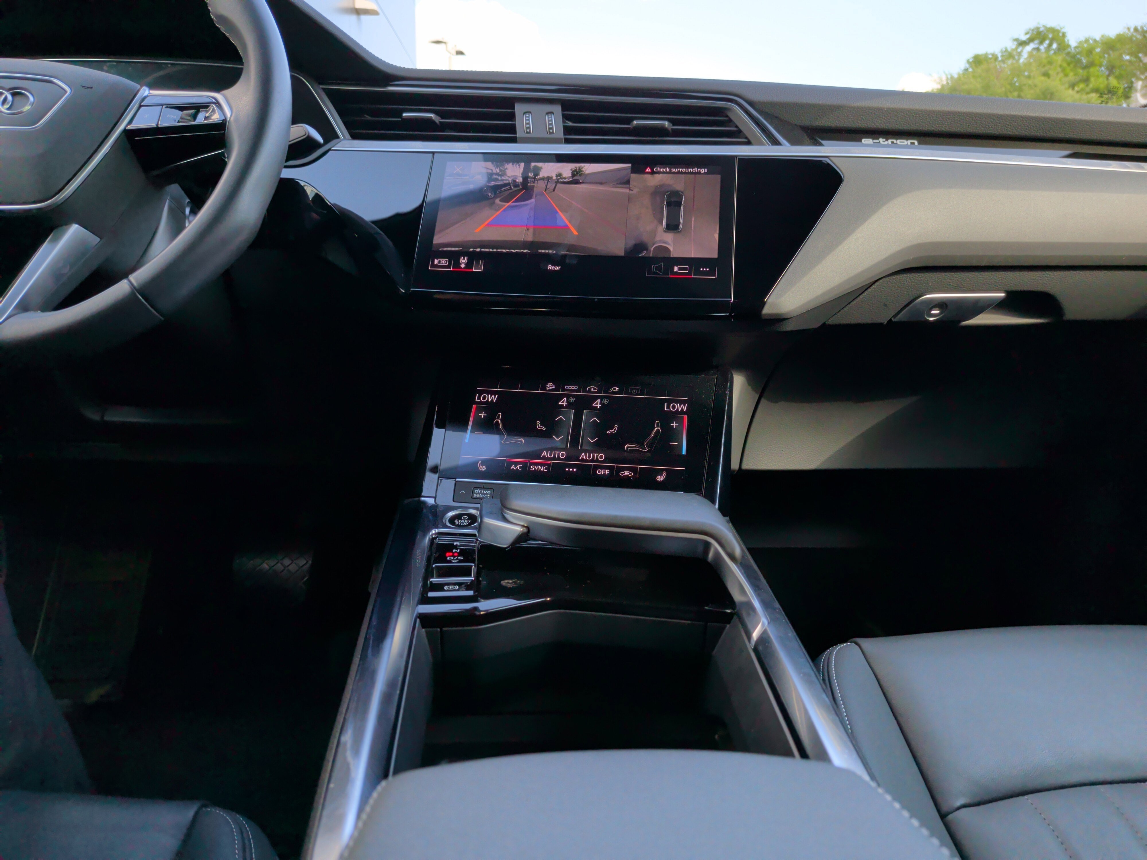 Certified 2023 Audi e-tron Premium w/ Convenience Plus Package AWD/4WD image 31