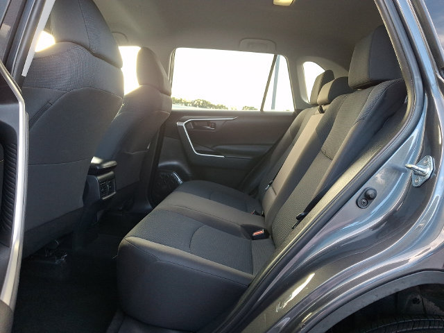 Used 2023 Toyota RAV4 LE AWD/4WD image 13