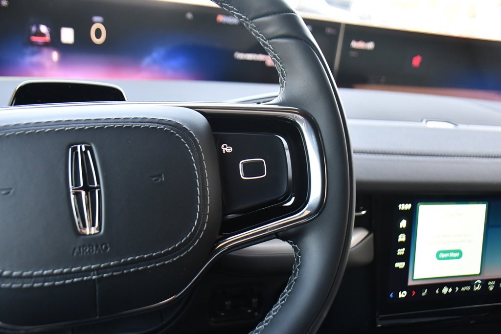 New 2025 Lincoln Navigator Reserve w/ Jet Appearance Package image 41