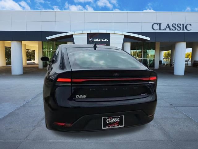 Used 2024 Toyota Prius LE image 7