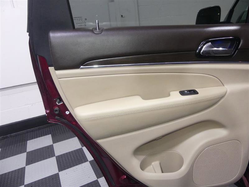 Used 2020 Jeep Grand Cherokee Overland image 26