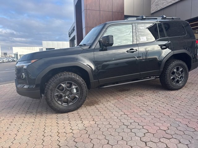 New 2025 Lexus GX 550 image 15