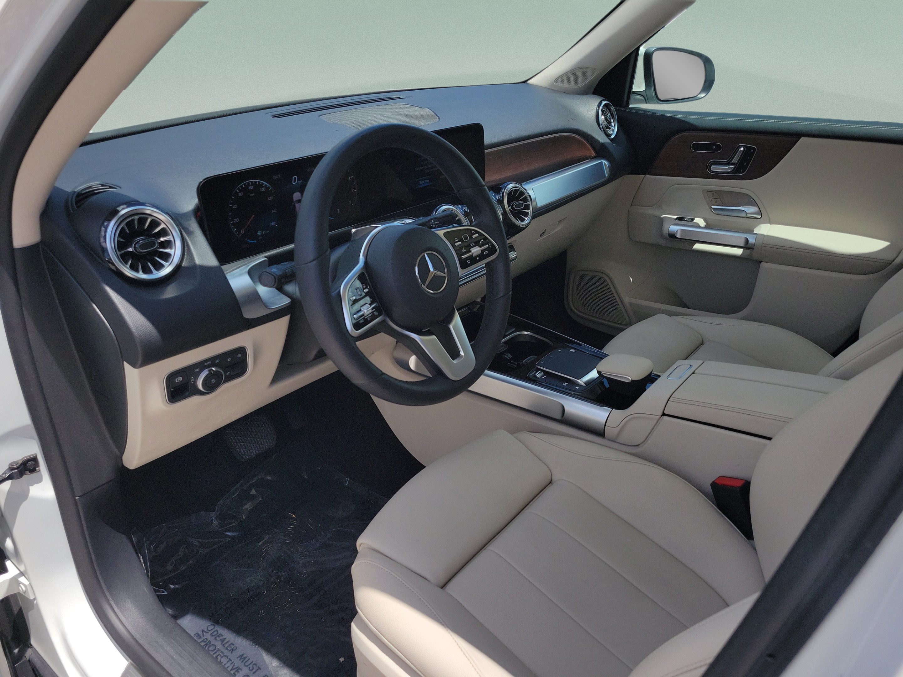 Used 2023 Mercedes-Benz GLB 250 image 19
