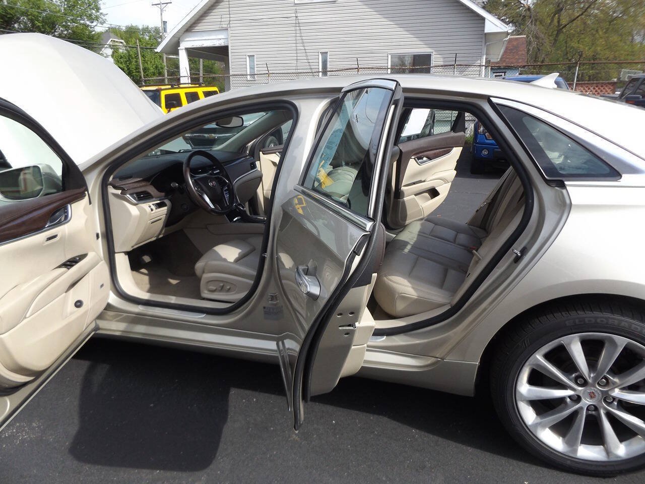 Used 2013 Cadillac XTS Luxury w/ Driver Awareness Package FWD image 12