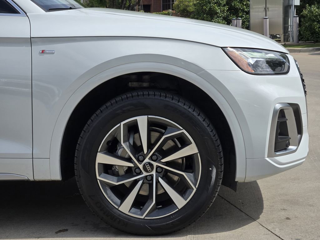 Certified 2023 Audi Q5 2.0T Premium w/ Convenience Package image 13