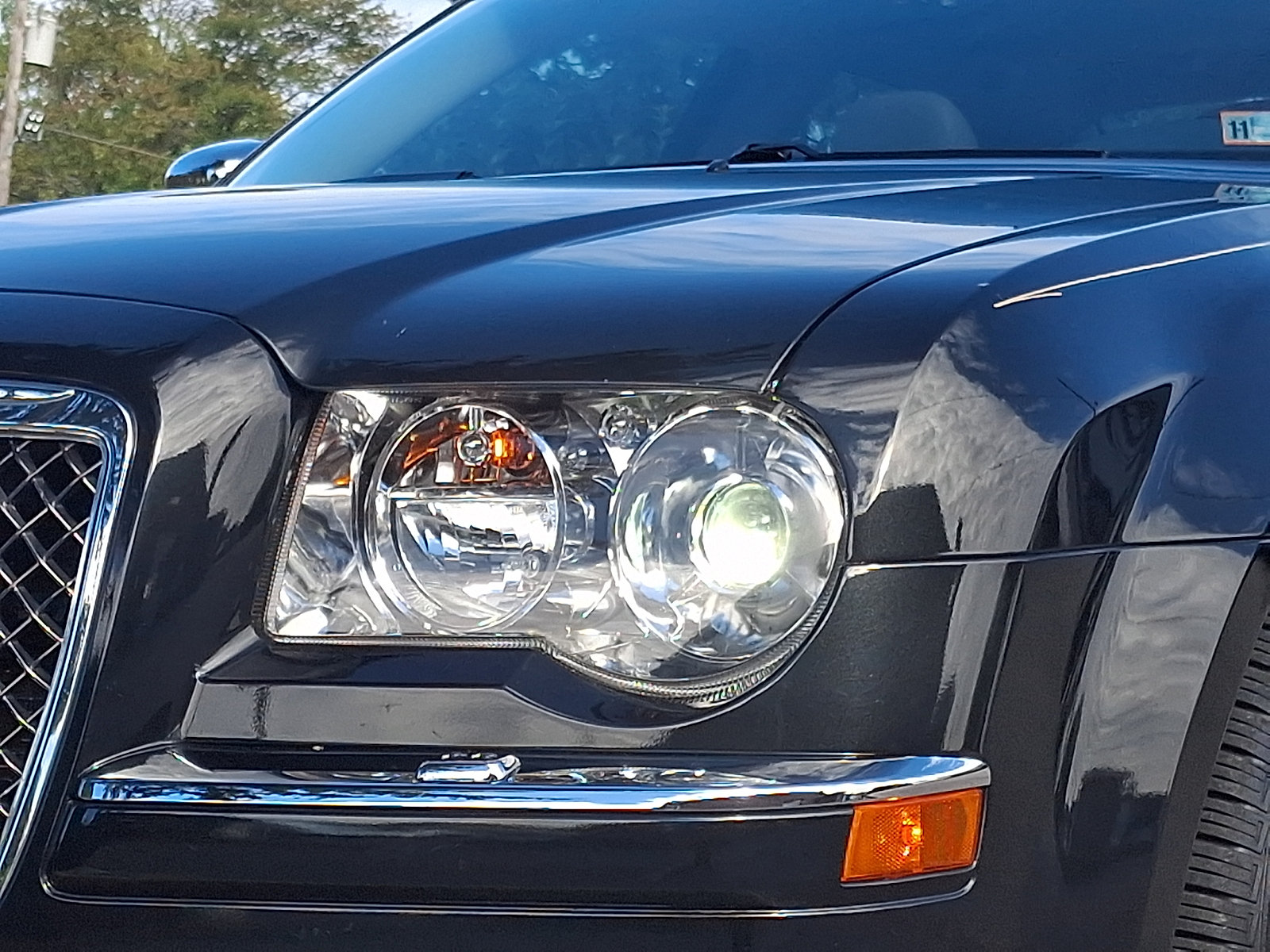 Used 2006 Chrysler 300 C w/ Protection Group II RWD image 9