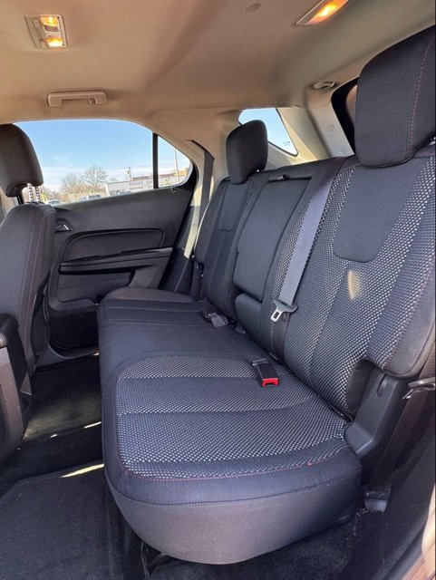 Used 2017 Chevrolet Equinox LT w/ Convenience Package image 11