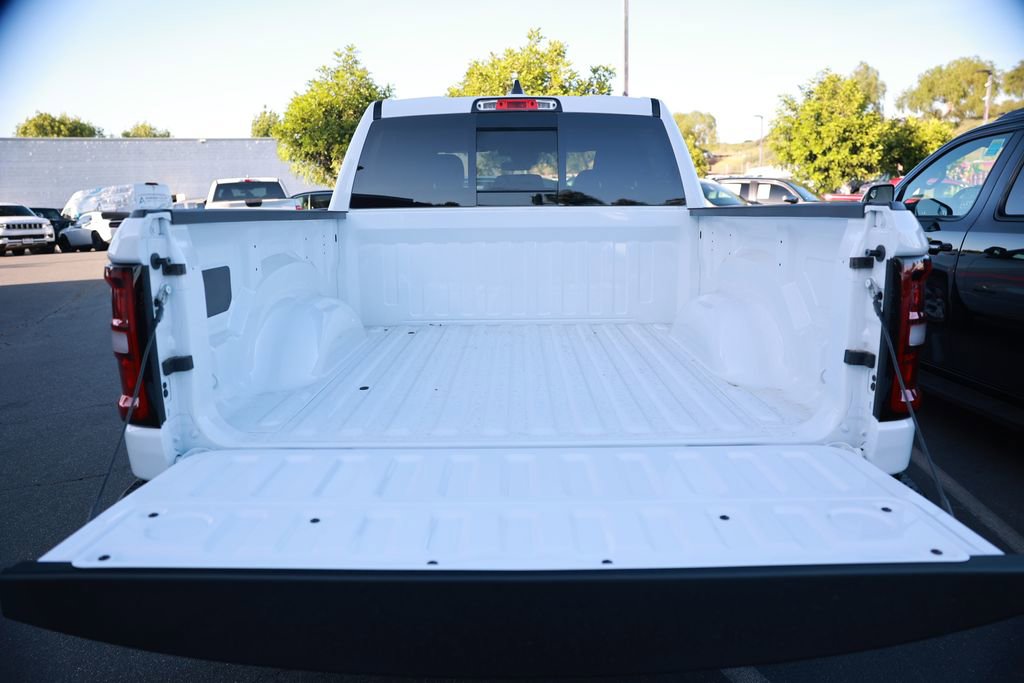 New 2026 RAM 1500 Tradesman AWD/4WD image 33