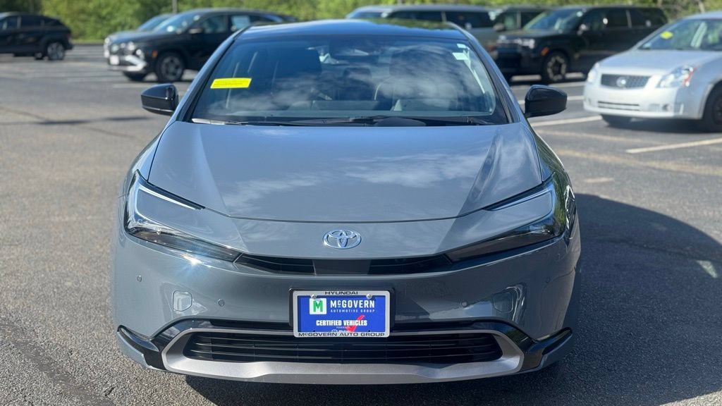 Used 2025 Toyota Prius Limited AWD/4WD image 2